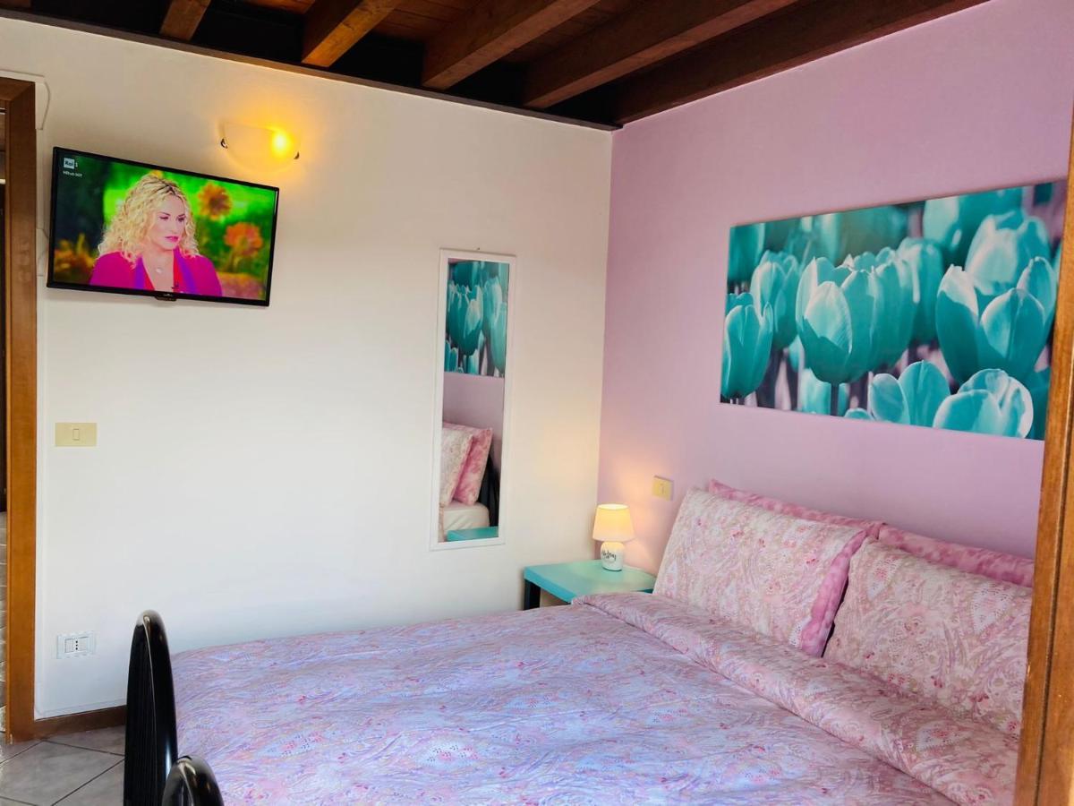 Palm Beach - Your Private And Complete Apartment In Desenzano Del Garda Eksteriør bilde